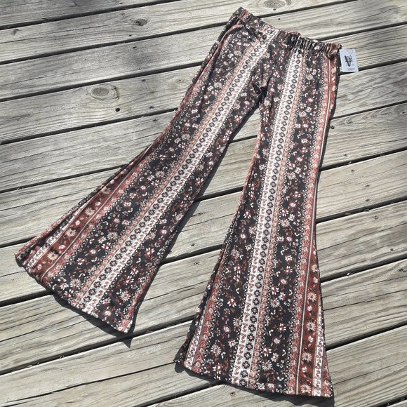 Bell Bottom Leggings Flared Leg Yoga Pants Athleisure Wear NEW with Tags - Picture 14 of 14